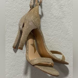 Gianni Bini Sparkly Gold Silver Stiletto Heels With Ankle Straps Women Size 9